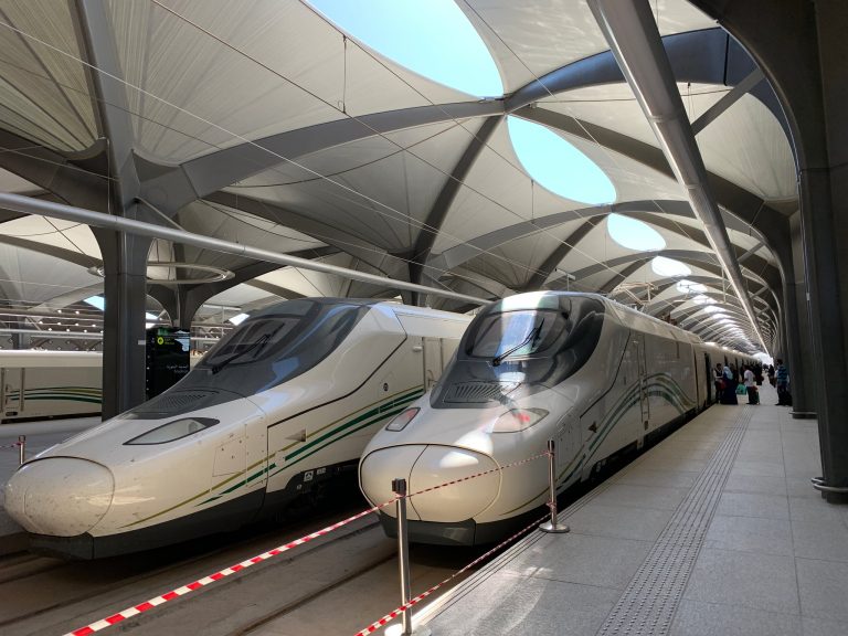 Saudi Railways Records 8 Million Passengers and 6 Million Tons of Goods in Q1 2024!